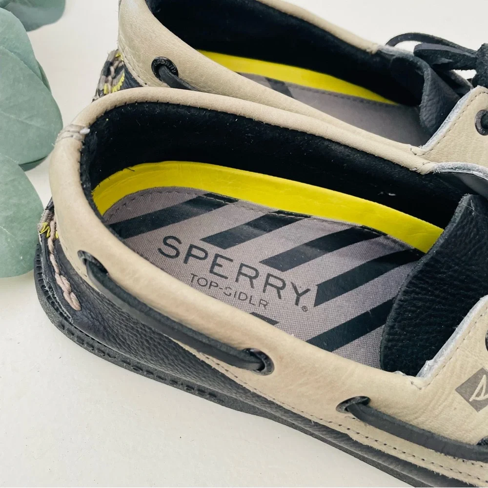 Sperry Top-Sider Authentic Original 2-Eye Daytona Boat Shoe
